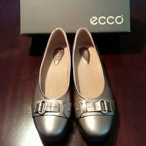 Ecco Shoes